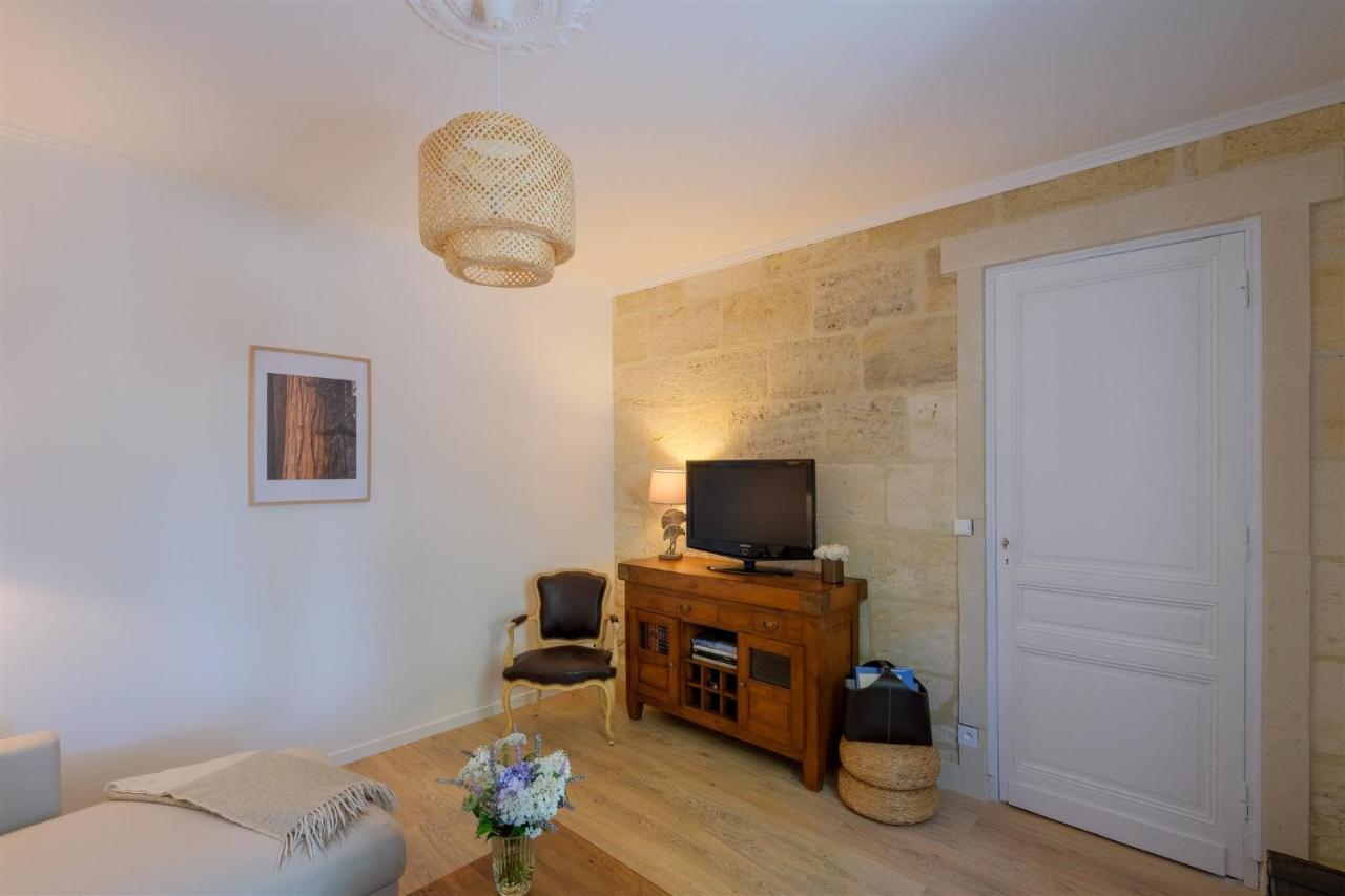 Les Suites D'Alienor-Suite Acanthe Pessac Exterior foto