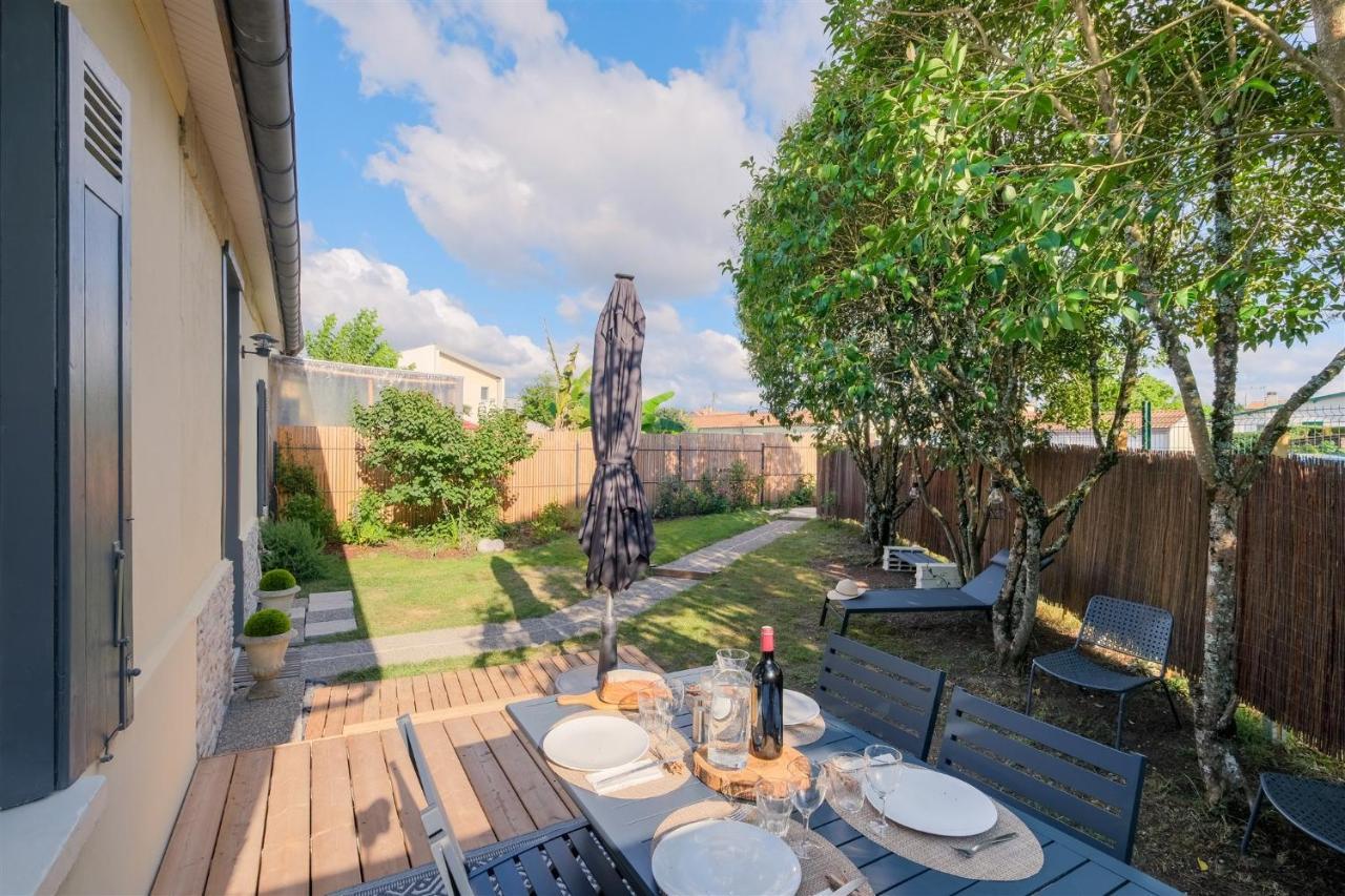 Les Suites D'Alienor-Suite Acanthe Pessac Exterior foto
