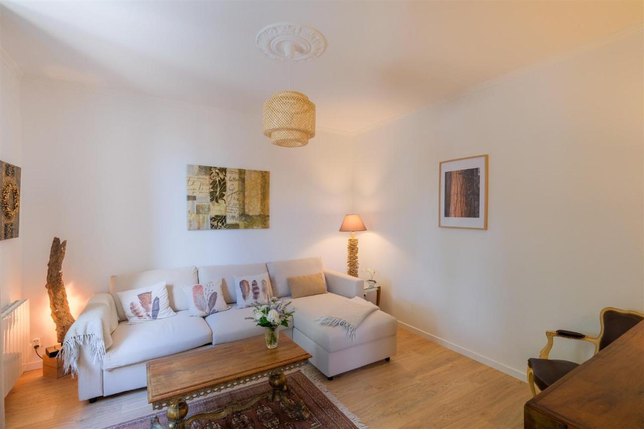 Les Suites D'Alienor-Suite Acanthe Pessac Exterior foto