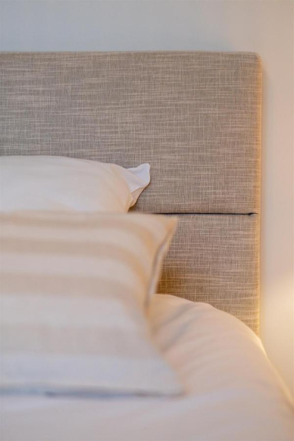 Les Suites D'Alienor-Suite Acanthe Pessac Exterior foto