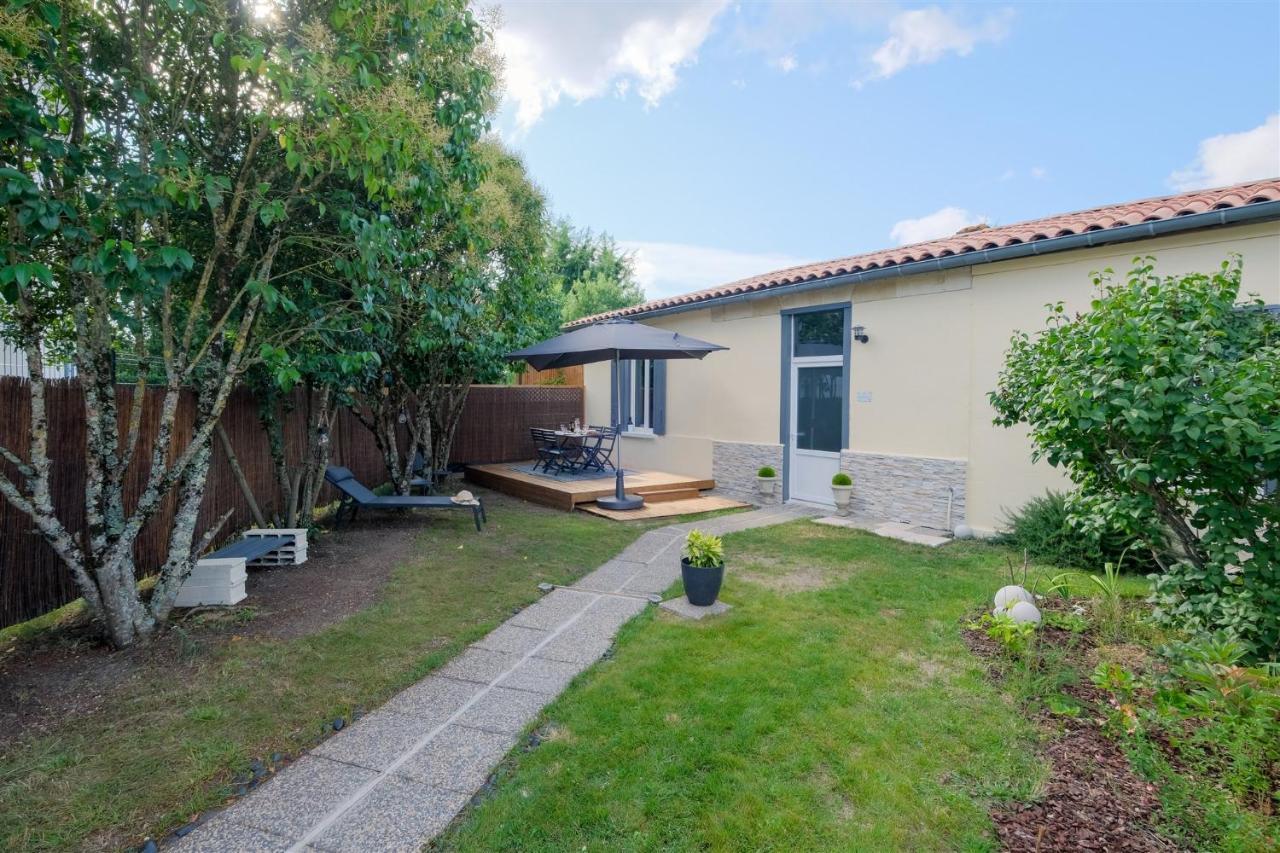 Les Suites D'Alienor-Suite Acanthe Pessac Exterior foto