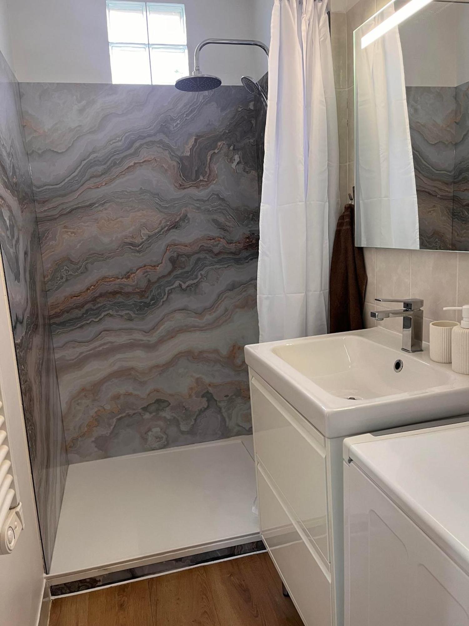 Les Suites D'Alienor-Suite Acanthe Pessac Exterior foto